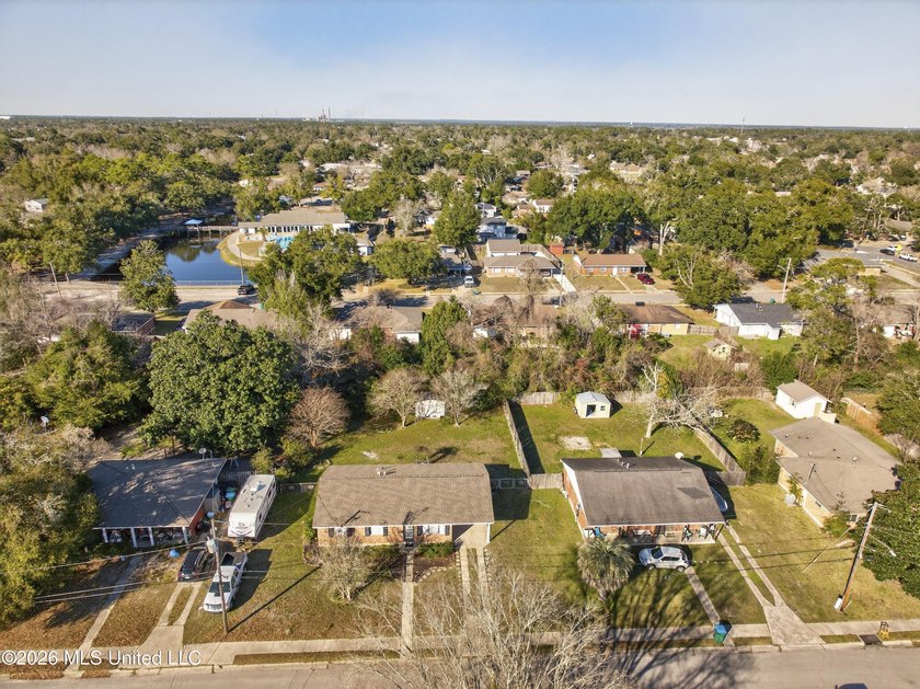 WOW !!! CHECK OUT THE NEW PRICE ON THIS CUTIE. RECENTLY UPDATED - photo 29