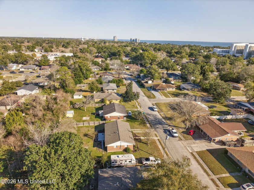 WOW !!! CHECK OUT THE NEW PRICE ON THIS CUTIE. RECENTLY UPDATED - photo 31