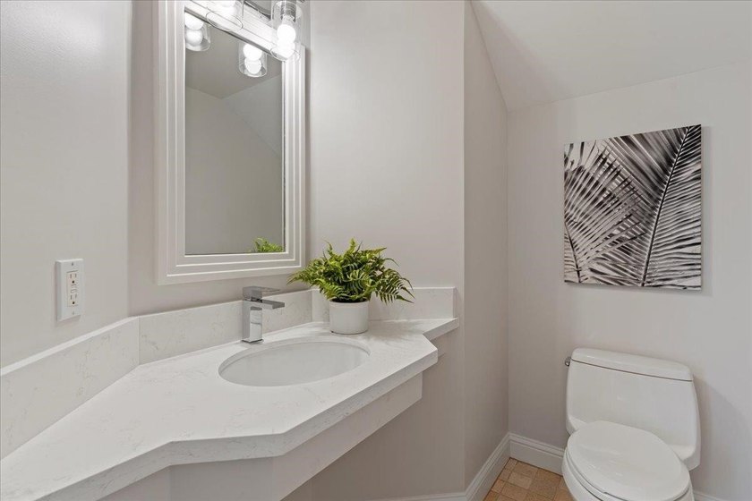 Welcome to Kai Malu 43B, beautifully remodeled in 2024, this - photo 36