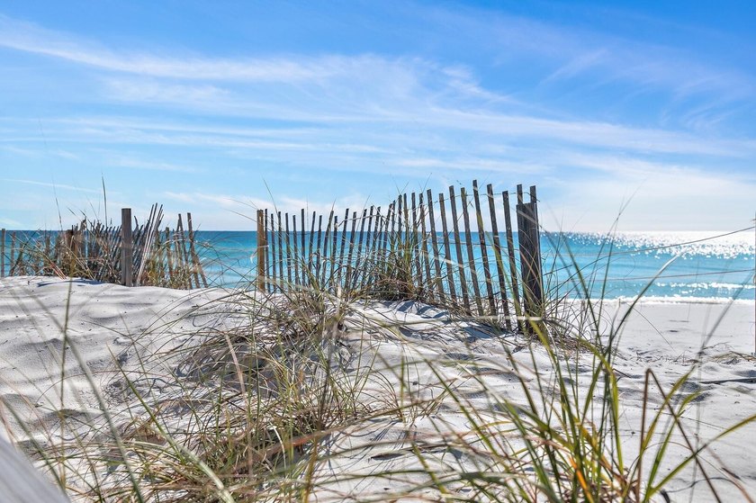 Jetty East is a Gulf front Gated 6-story midrise with under - photo 17
