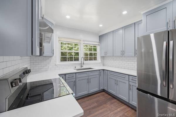 458 N Magee Street welcomes you to a 6br/,2bth DUPLEX, 2 updated - photo 20