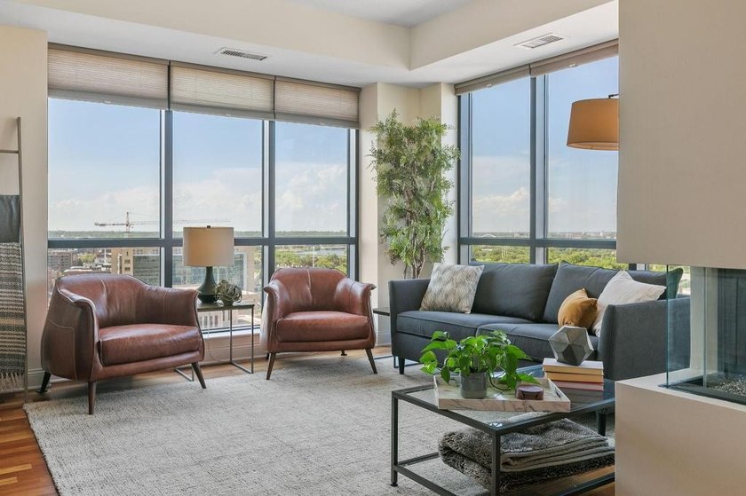 Beautiful 17th floor 2BR, 2BA Emerson floor plan available for - photo 2