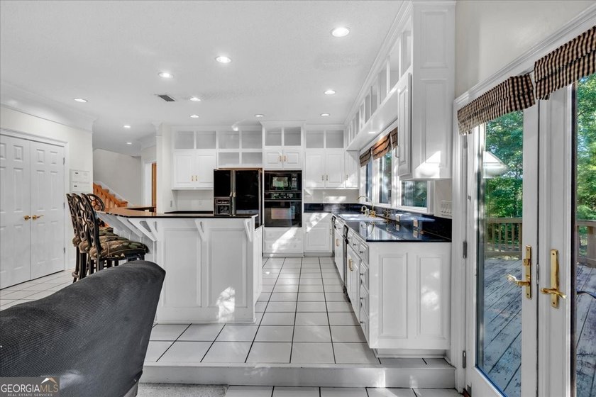 Welcome to a truly one of a kind country retreat nestled on 18 - photo 16