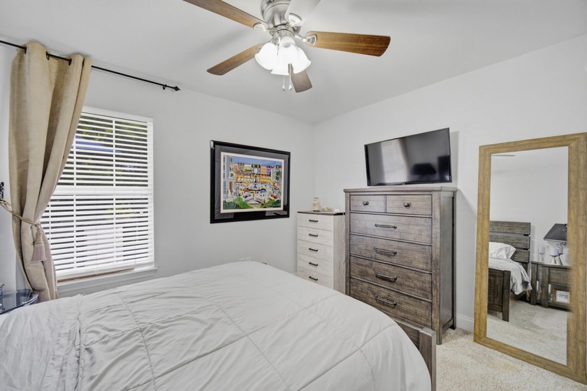 Welcome to this beautifully upgraded coastal retreat in the - photo 31