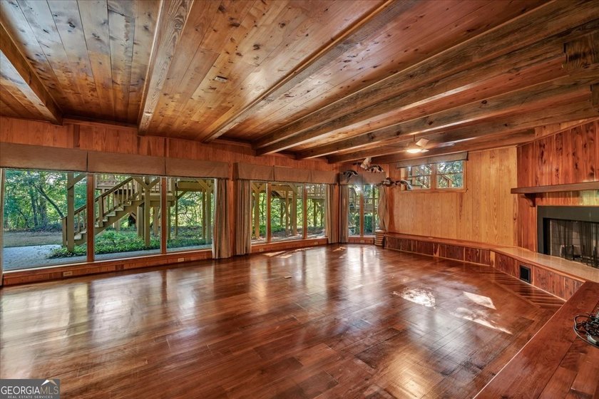 Welcome to a truly one of a kind country retreat nestled on 18 - photo 43