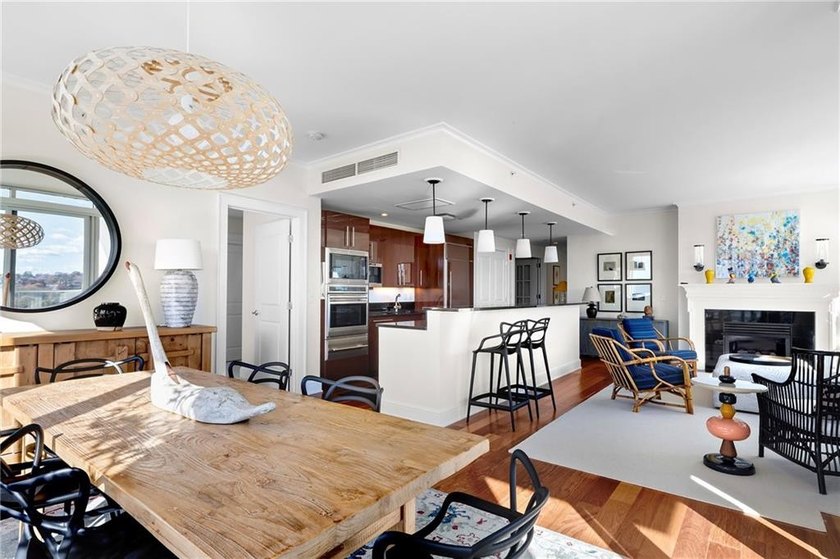 Under contract contingent on sale of buyer's property. Showing - photo 11