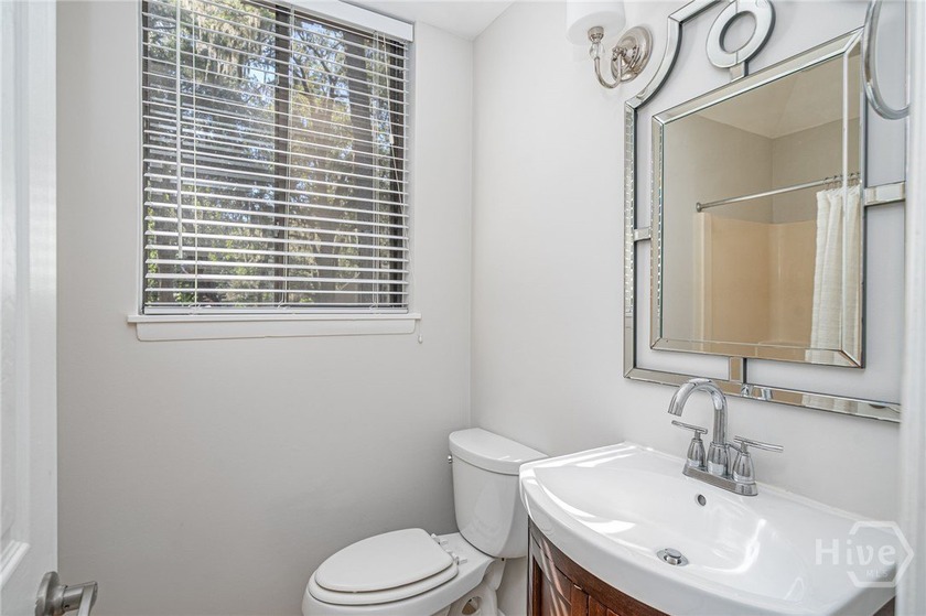 Don't miss this beautifully updated 4-bedroom, 3 full bathroom - photo 13