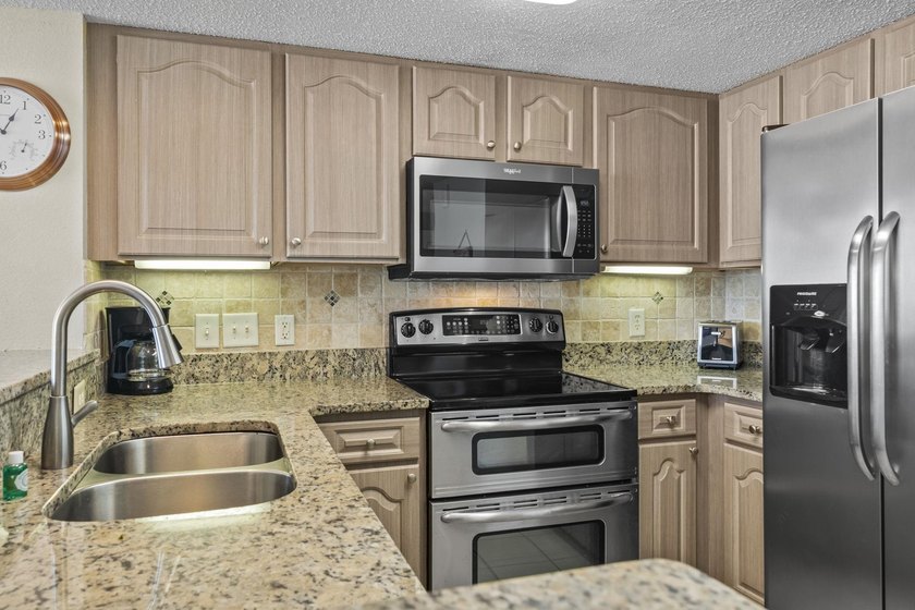 BACK ON THE MARKET DUE TO NO FAULT OF THE SELLER! Two-bedroom - photo 14