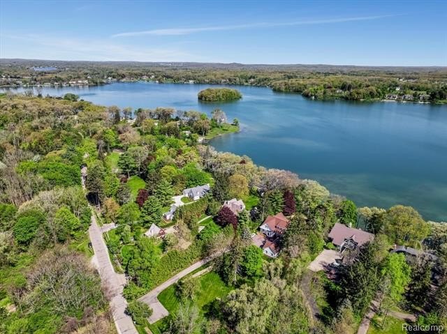 **One of the last buildable waterfront lots on prestigious Lake - photo 20
