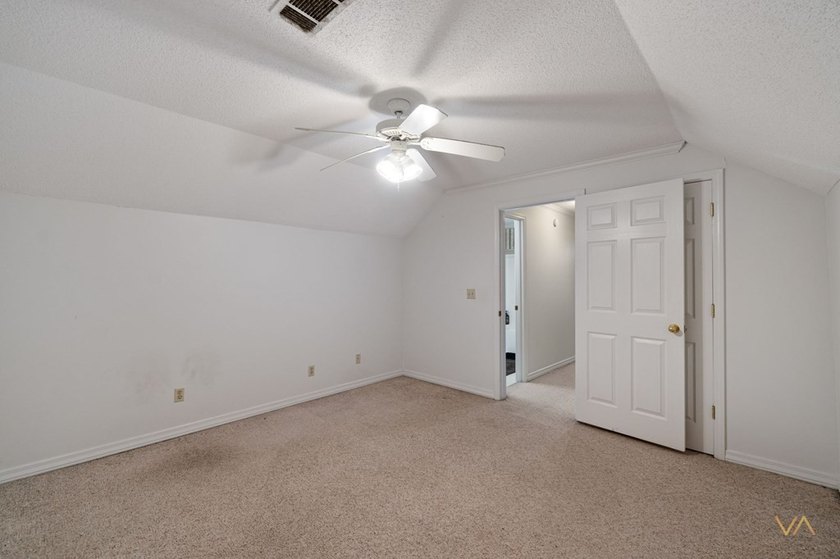 Dont miss this opportunity to own 7.24 acres, a 4 bedroom 3 1/2 - photo 36