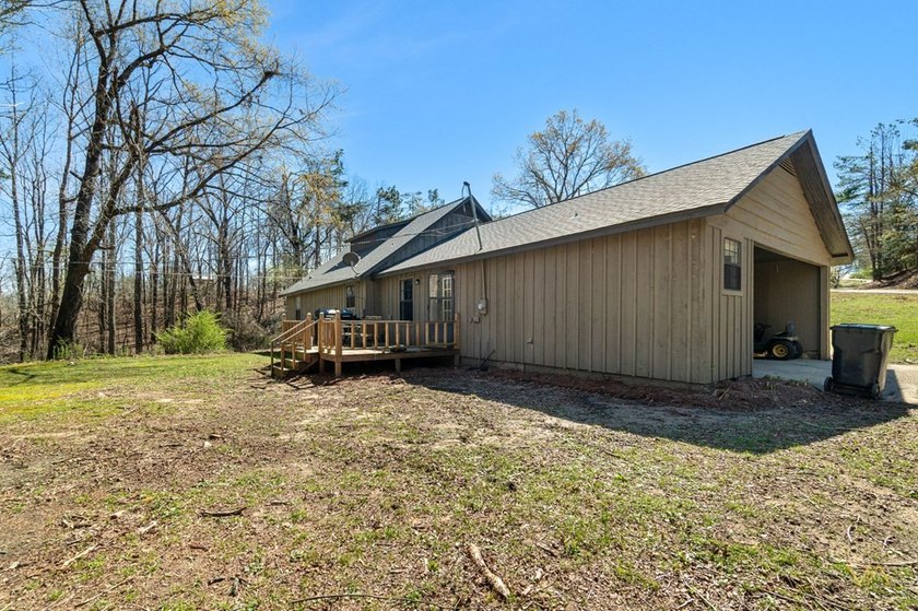 Dont miss this opportunity to own 7.24 acres, a 4 bedroom 3 1/2 - photo 41