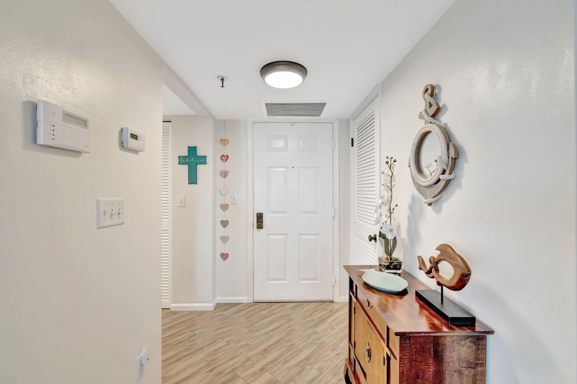 OCEAN VIEWS! Panoramic ocean views from this stunning 3 bedroom - photo 7