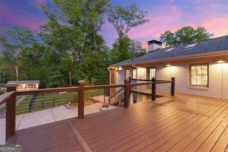 Welcome to this beautifully remodeled and extraordinarily unique - photo 36