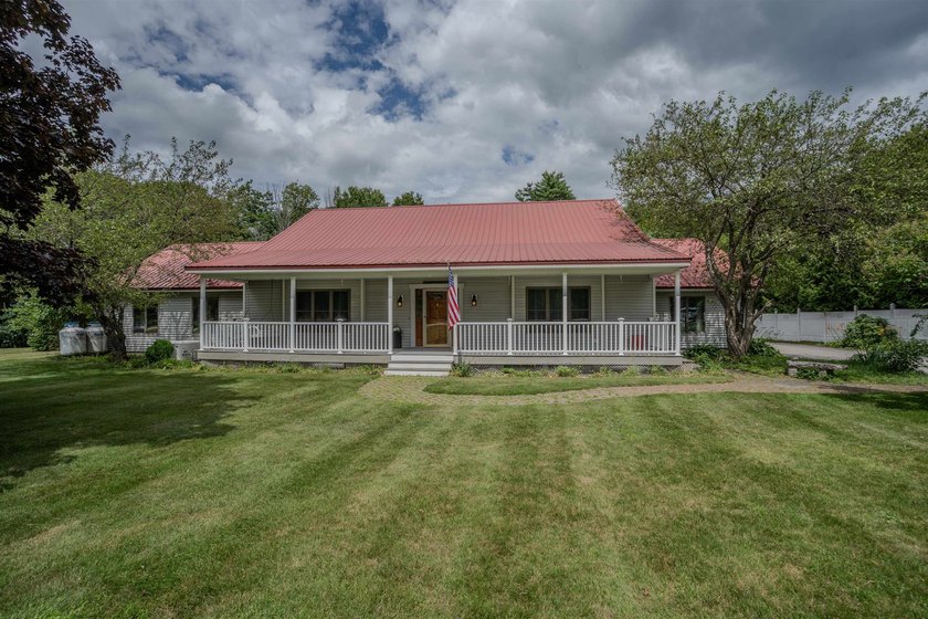 Sprawling and versatile, this impressive Loudon property offers - photo 37