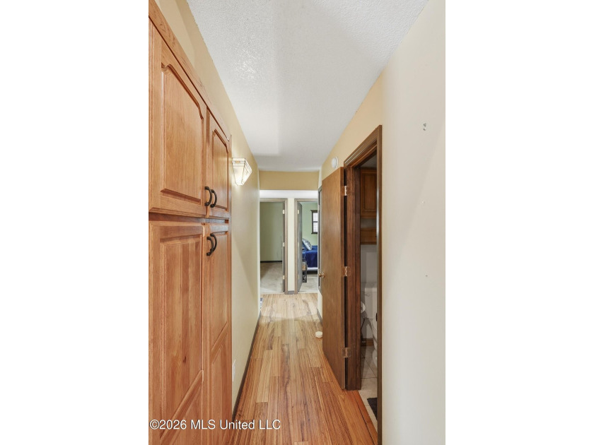 Welcome home to this spacious 4-bedroom, 2.5-bath ranch-style - photo 14