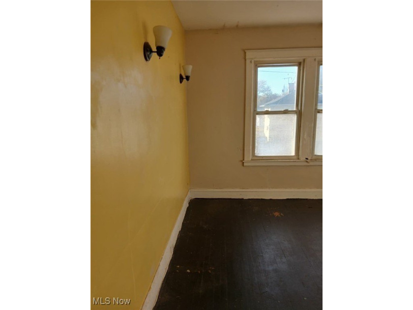 Charming Colonial with Great Potential in Cleveland! Welcome to - photo 15