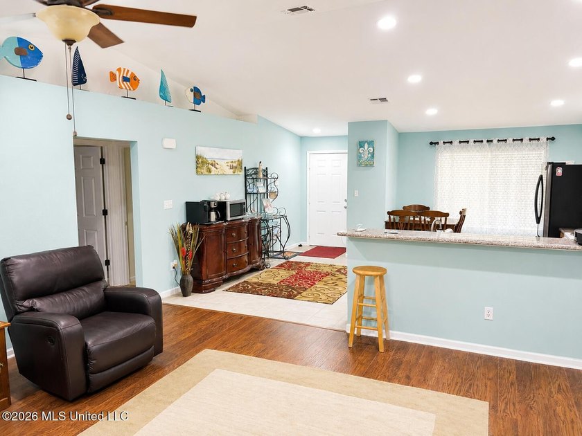 Affordable, Move-In Ready &amp; Full of Charm! Looking for an - photo 11