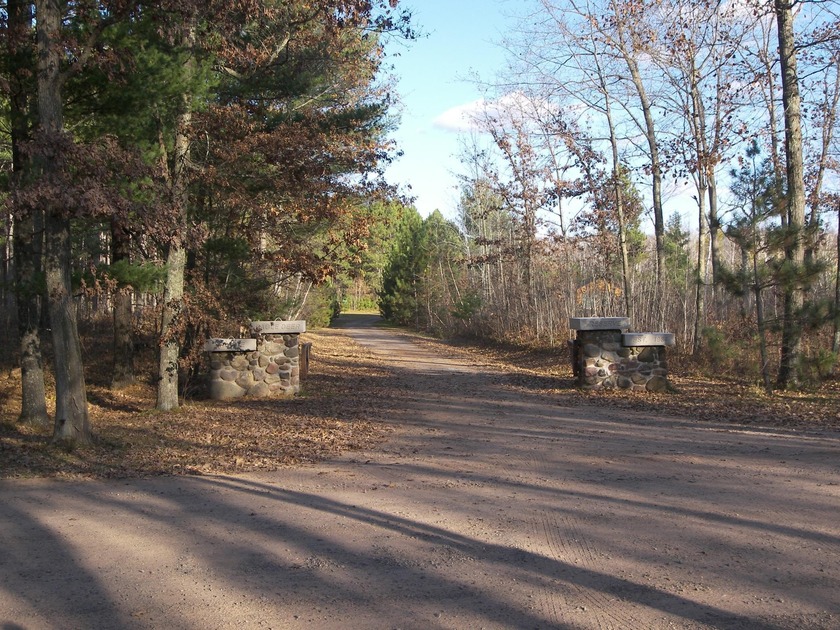Welcome to Eagle Deer Reserve! A shared lake access community - photo 19