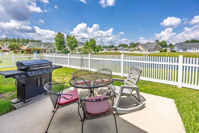 Well maintained &amp; well cared for single level Edisto Model by - photo 37