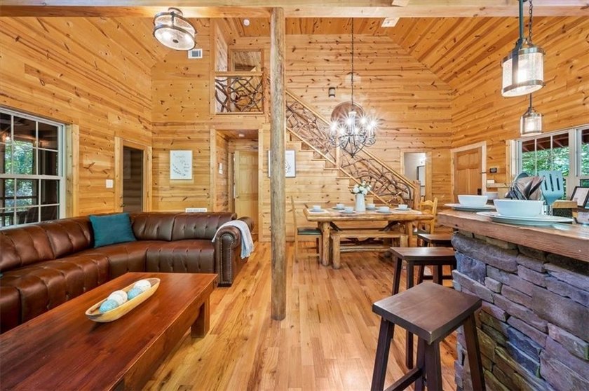 Stunning 3 bed 3 bath log cabin on 2.82 acres of serenity with a - photo 13