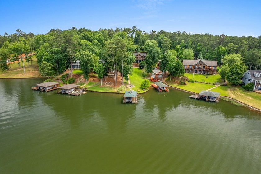 Don't miss this stunning lakefront log cabin on beautiful Lake - photo 13