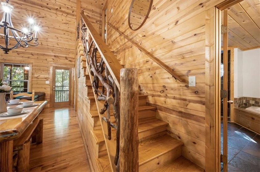 Stunning 3 bed 3 bath log cabin on 2.82 acres of serenity with a - photo 22