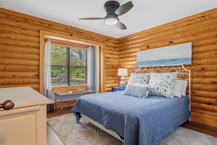 Don't miss this stunning lakefront log cabin on beautiful Lake - photo 45