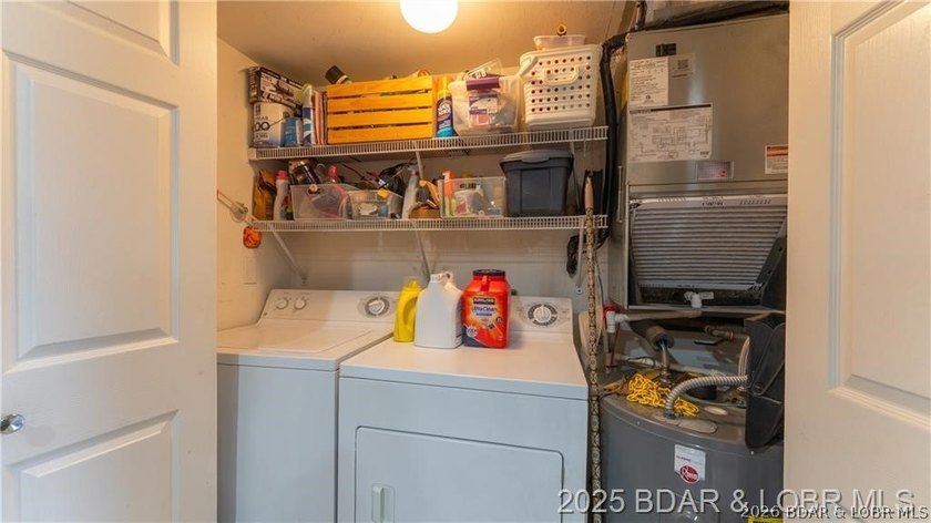 This well maintained, 2nd tier, Ledges Condo, with a lake view - photo 16