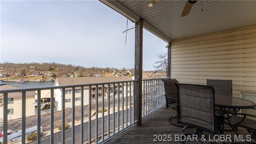 This well maintained, 2nd tier, Ledges Condo, with a lake view - photo 19
