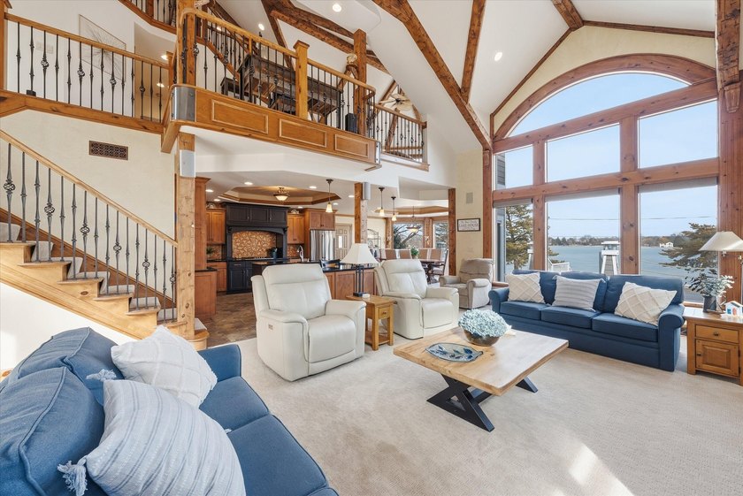 Discover luxury living at this stunning lakefront property - photo 10