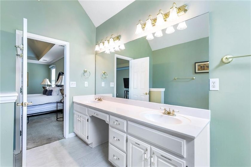 Don't miss this sprawling ranch with a bonus room and a mostly - photo 25