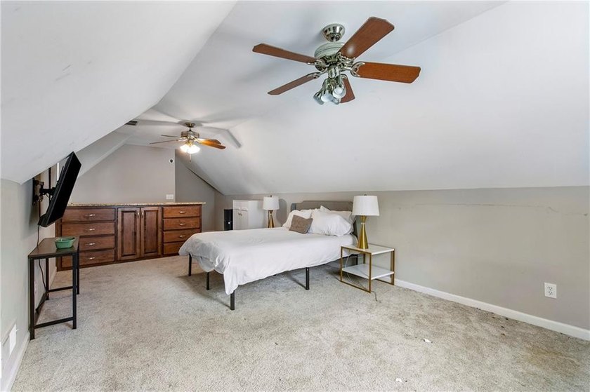 Don't miss this sprawling ranch with a bonus room and a mostly - photo 30