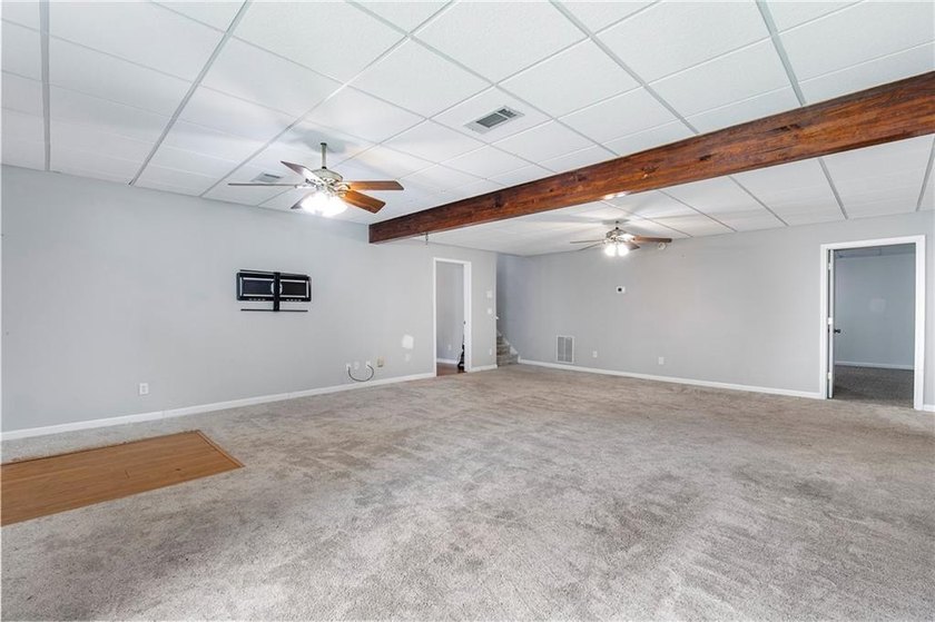 Don't miss this sprawling ranch with a bonus room and a mostly - photo 35
