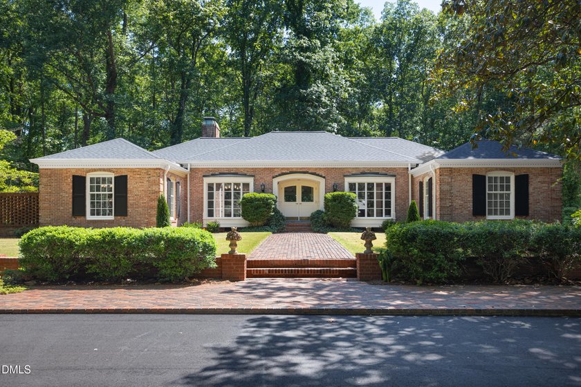 Welcome to an iconic Hope Valley residence - 4020 Nottaway Road - photo 2