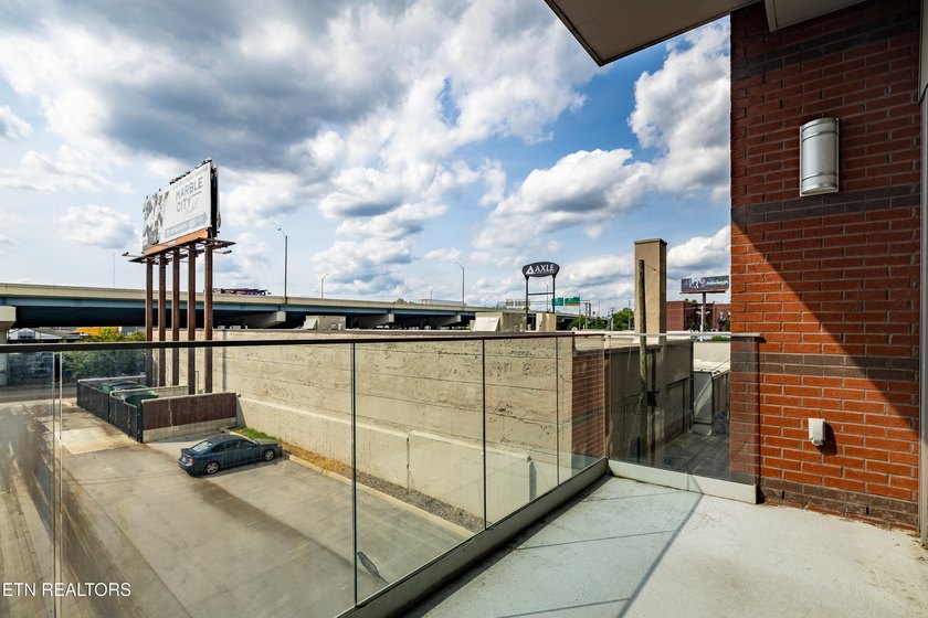 Live in the heart of downtown Knoxville at Regas Square! This - photo 16