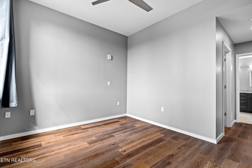 Live in the heart of downtown Knoxville at Regas Square! This - photo 21