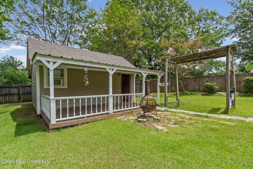 A Move-In Ready Gem in Pinehurst! This well-maintained 3-bedroom - photo 30