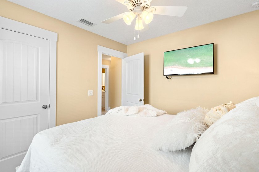 This well-located 3-bedroom, 2-bathroom home on the highly - photo 32