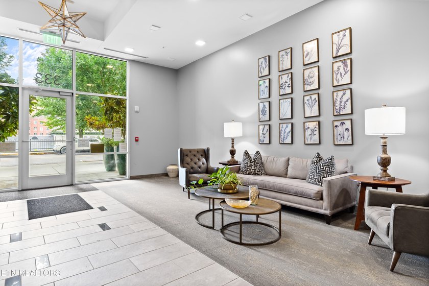 Live in the heart of downtown Knoxville at Regas Square! This - photo 32