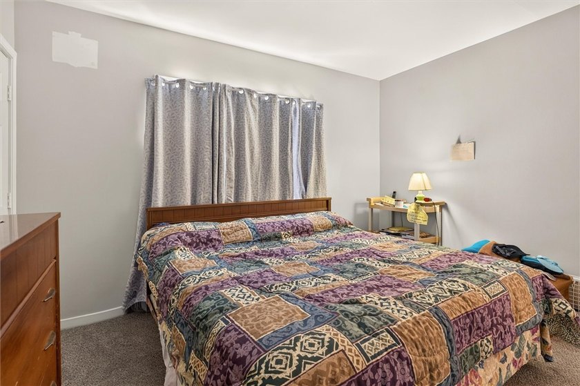 Welcome to 478 LaGrange Ave in the Beautiful Maplewood district - photo 21