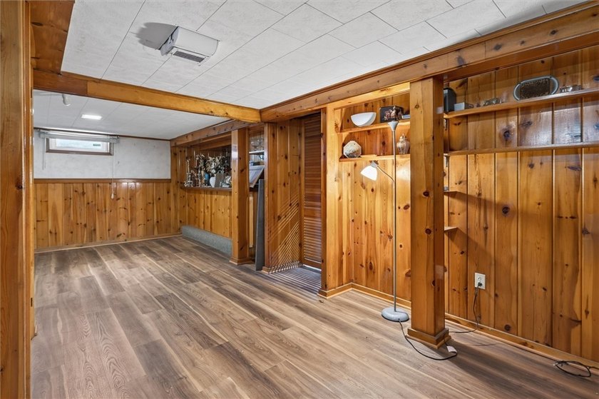 Welcome to 478 LaGrange Ave in the Beautiful Maplewood district - photo 27