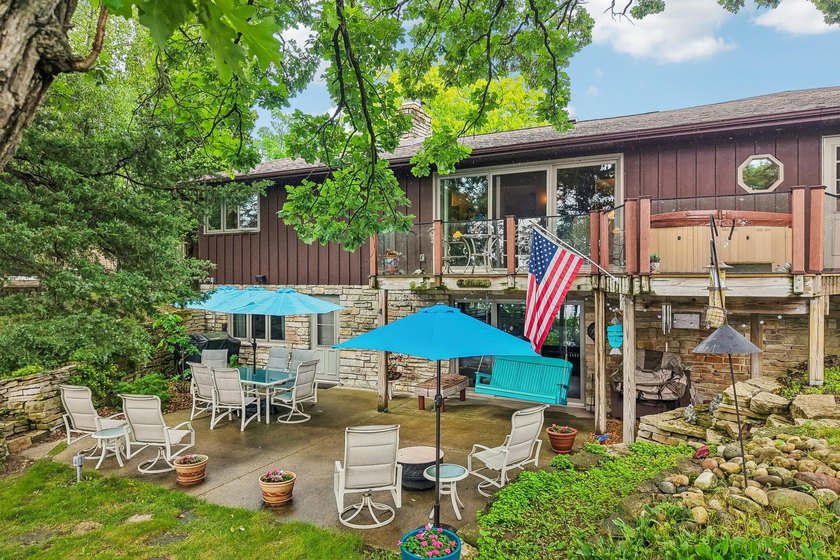 Watch gorgeous sunsets over 100' sand frontage on exclusive and - photo 7