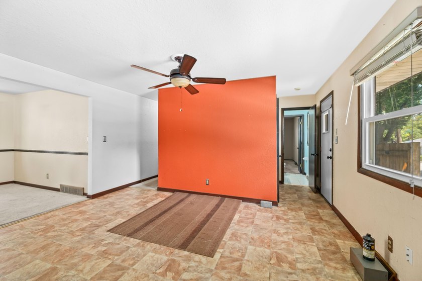 Opportunity awaits in this 3 bedroom, 1.5 bath ranch located in - photo 6