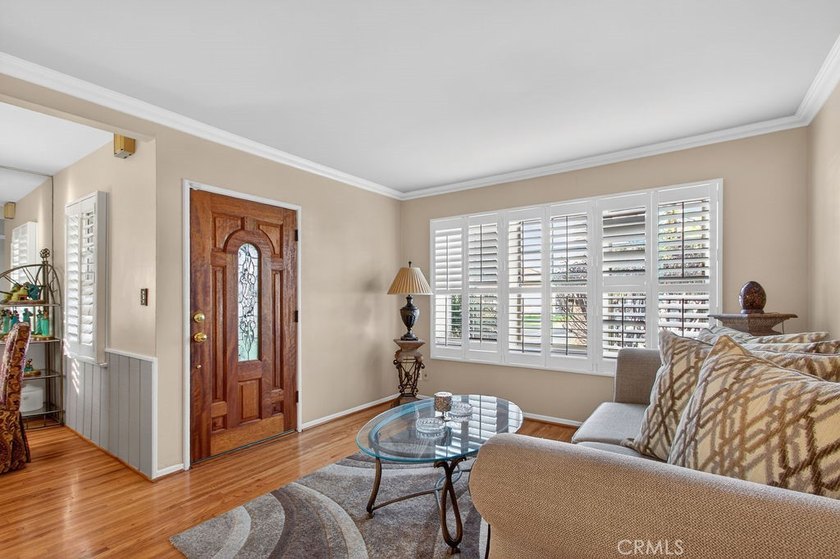 Stunning Turn-Key Gem in Historic Wrigley! Welcome to 2430 San - photo 4
