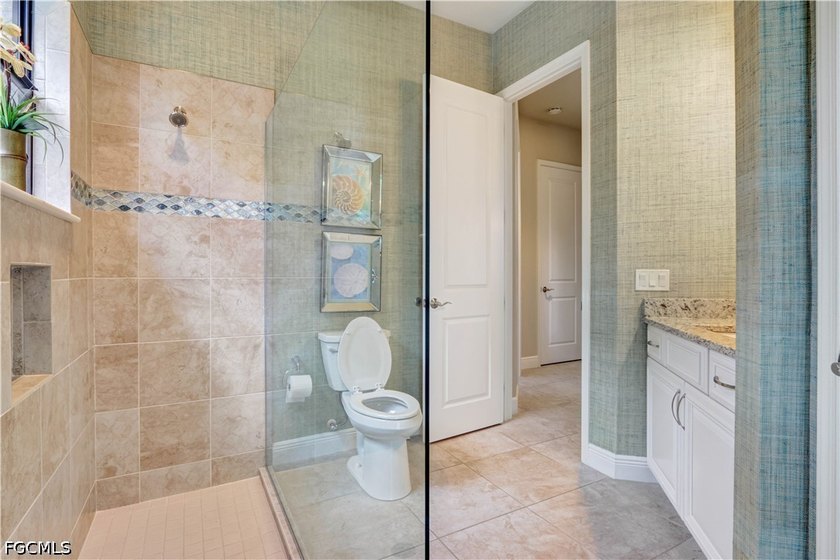 High End finishes on this Former Majestic Model Custom Heated - photo 18