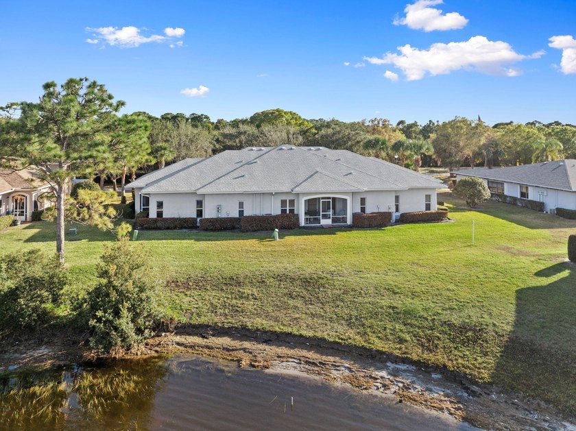 Meticulously maintained and truly move-in ready, this - photo 4