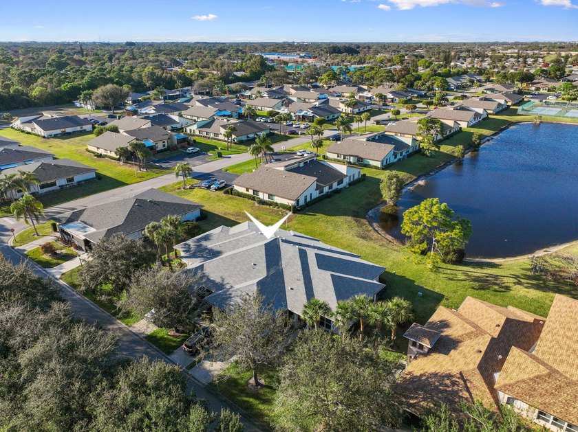 Meticulously maintained and truly move-in ready, this - photo 7