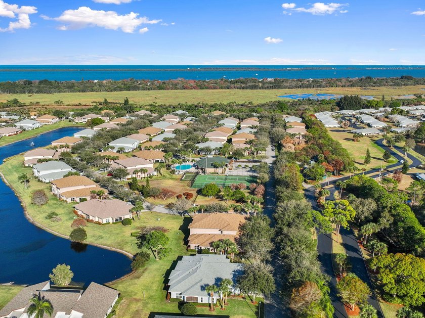 Meticulously maintained and truly move-in ready, this - photo 8