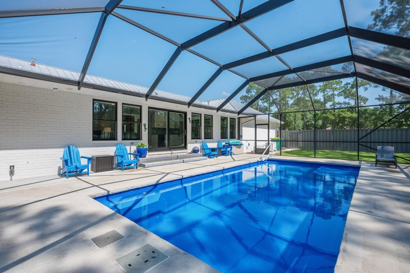 Welcome to 201 Yacht Club Dr. Discover a truly exceptional home - photo 32