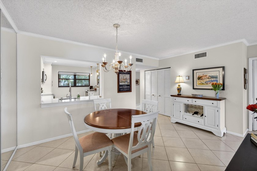 Beautifully updated 2-bedroom, 2-bath second-floor condo - photo 10